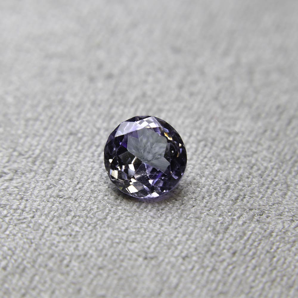 Tanzanite Viola Taglio Rotondo 0,98 Carati Tanzanite Viola Taglio Rotondo 0,98 Carati