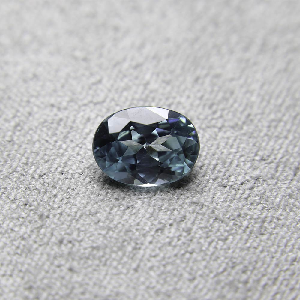 Zircone Cambolite Taglio Ovale 1,69 Carati Zircone Cambolite Taglio Ovale 1,69 Carati