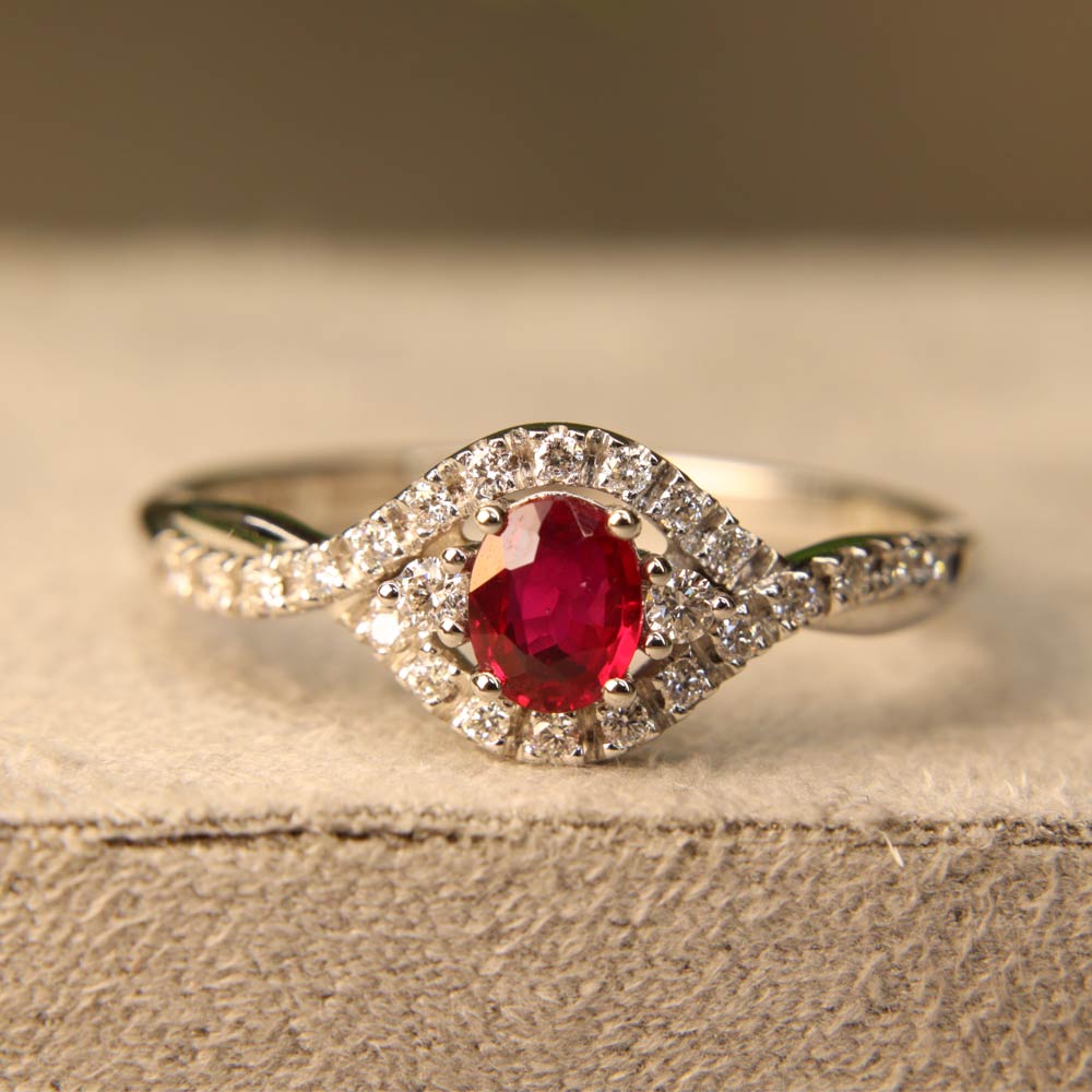 Anello Fantasia Rubino Anello Fantasia Rubino