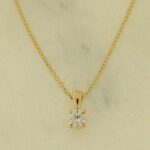 Cleo Mini Punto Luce Gelbe Halskette