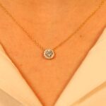 Cleo Pave Punto Luce Halskette