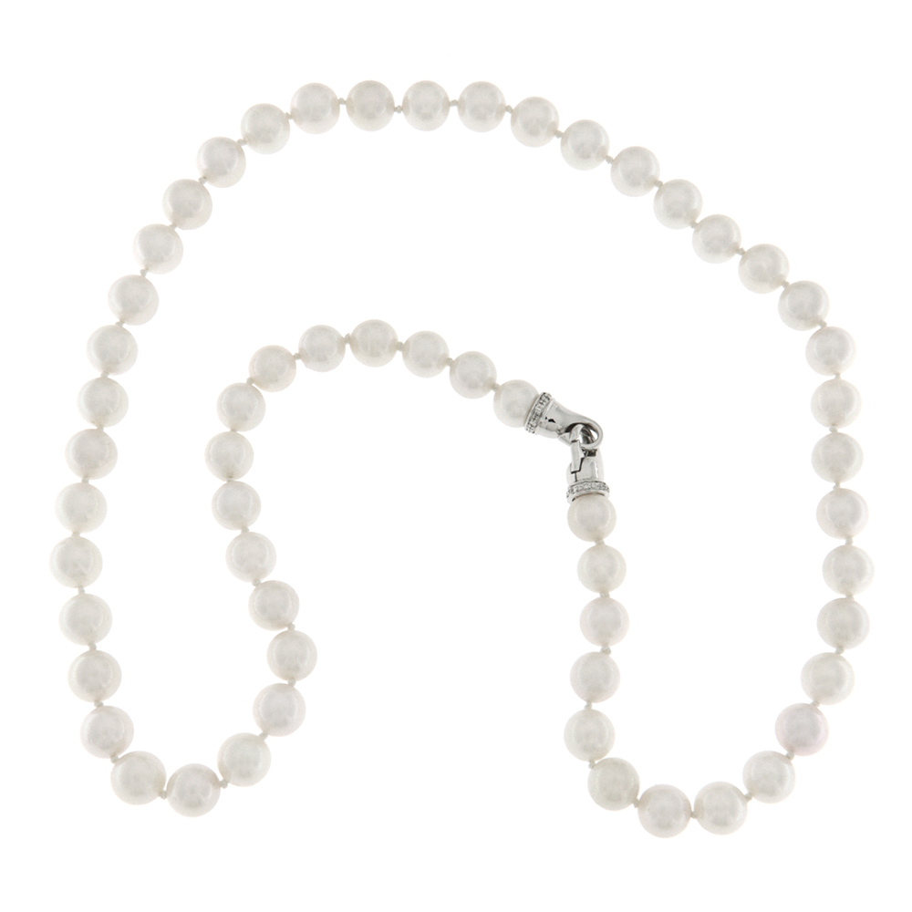 Fabio Ferro necklace of 7/7.5 mm Japanese Cultured White Pearls with White Gold clasp and diamonds