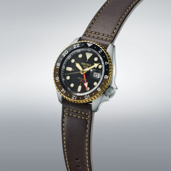 Seiko SSK036K1 5 Sport GMT Leder Schwarz Auto 42,5 mm