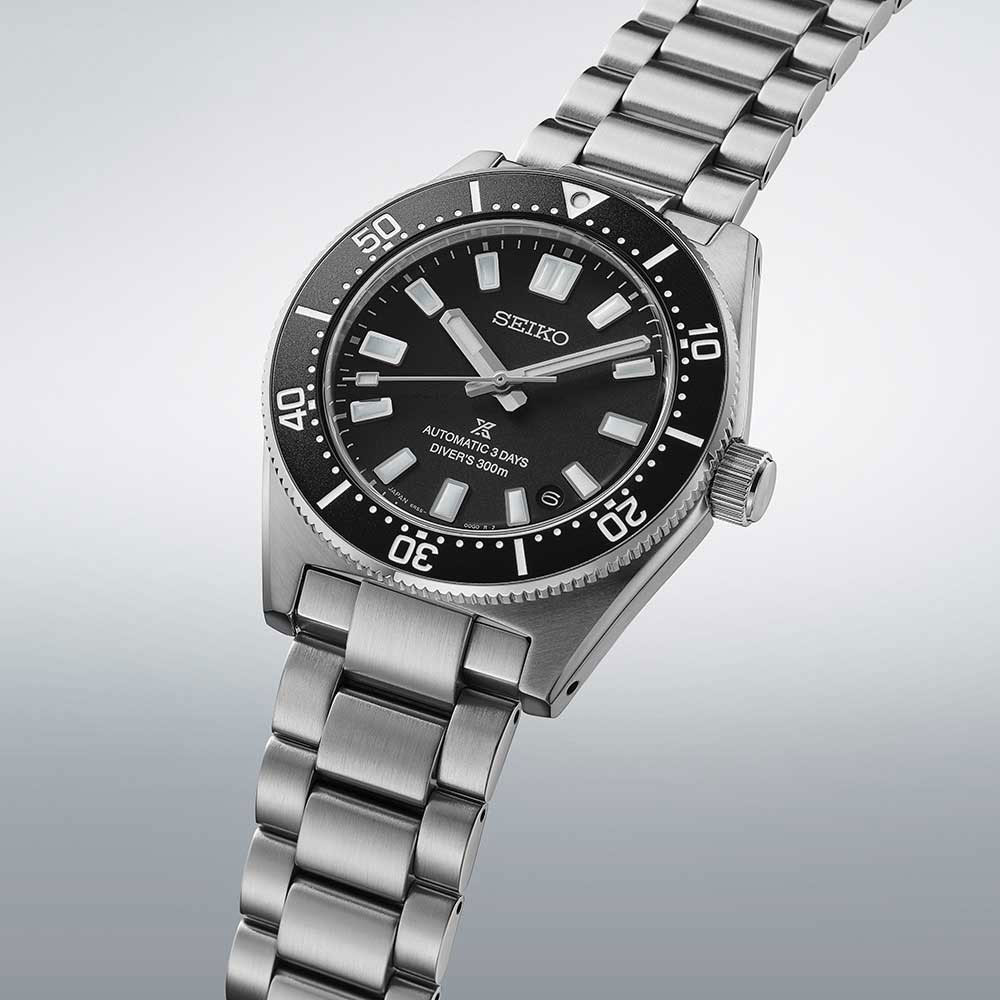 Casio Orologio Uomo Subacqueo Nero – Impermeabile 50m, Acciaio Inox, Quarzo Giapponese