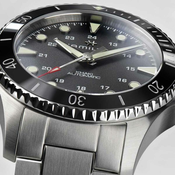 Hamilton Khaki Navy Scuba 43mm H82515130